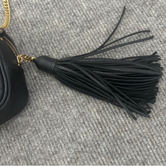 Saint Laurent Lou camera bag with tassel - Picture 2 of 8